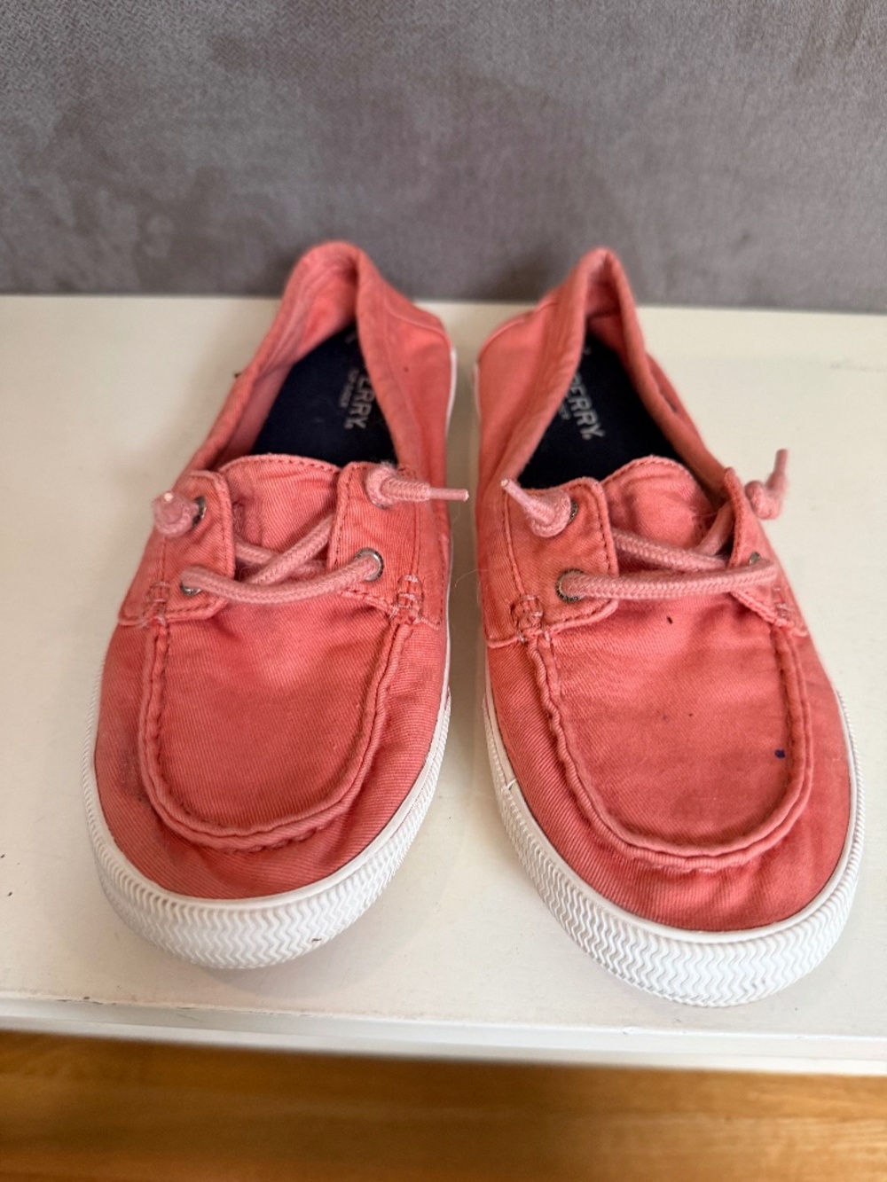 Sperry memory foam boat shoes, Nantucket red